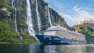 Mein Schiff 4